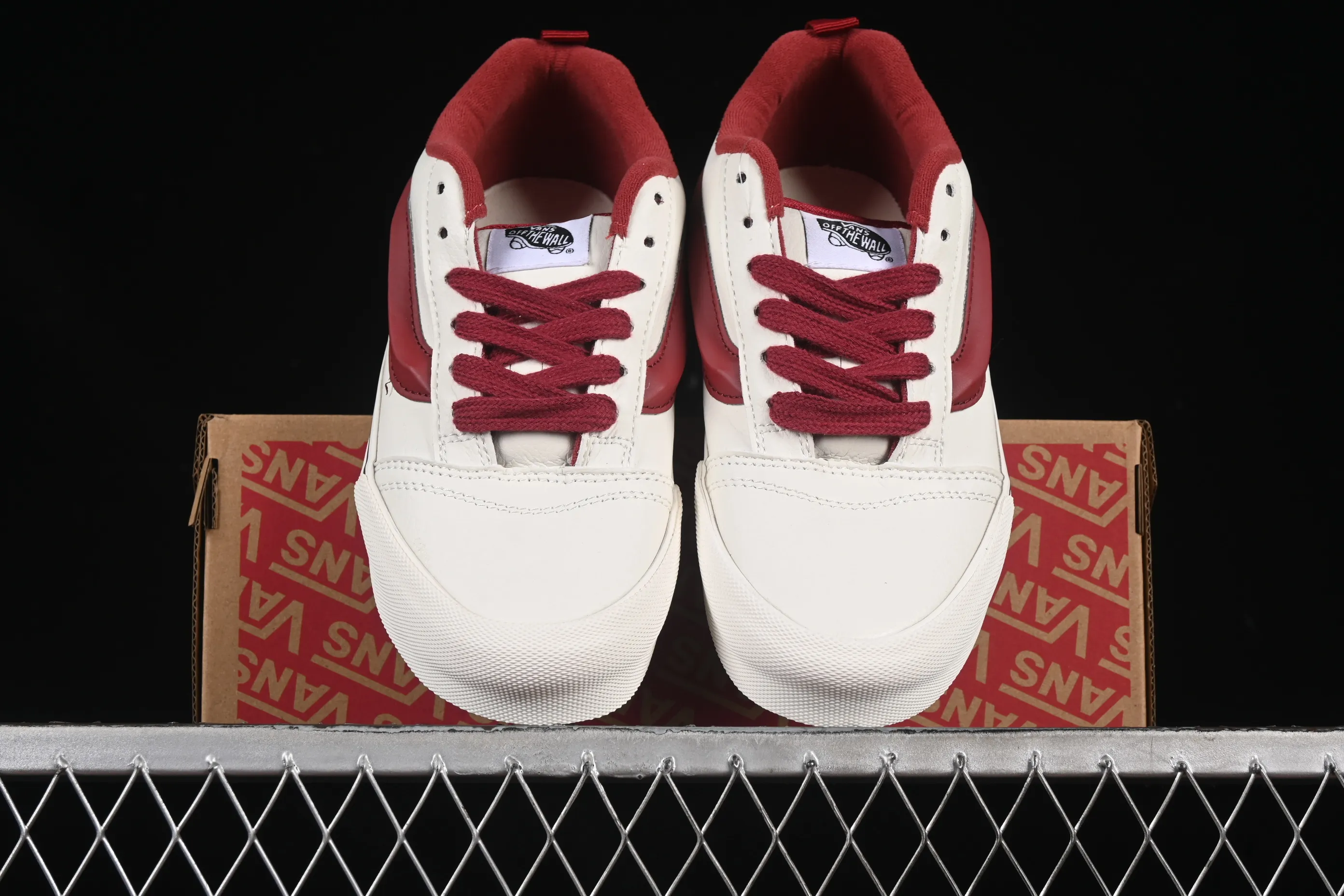 All categories Vans Vans series Vans Low Vans low-top Vans Knu Skool Vans low-top retro casual fat bread shoes VN0009QCBLE